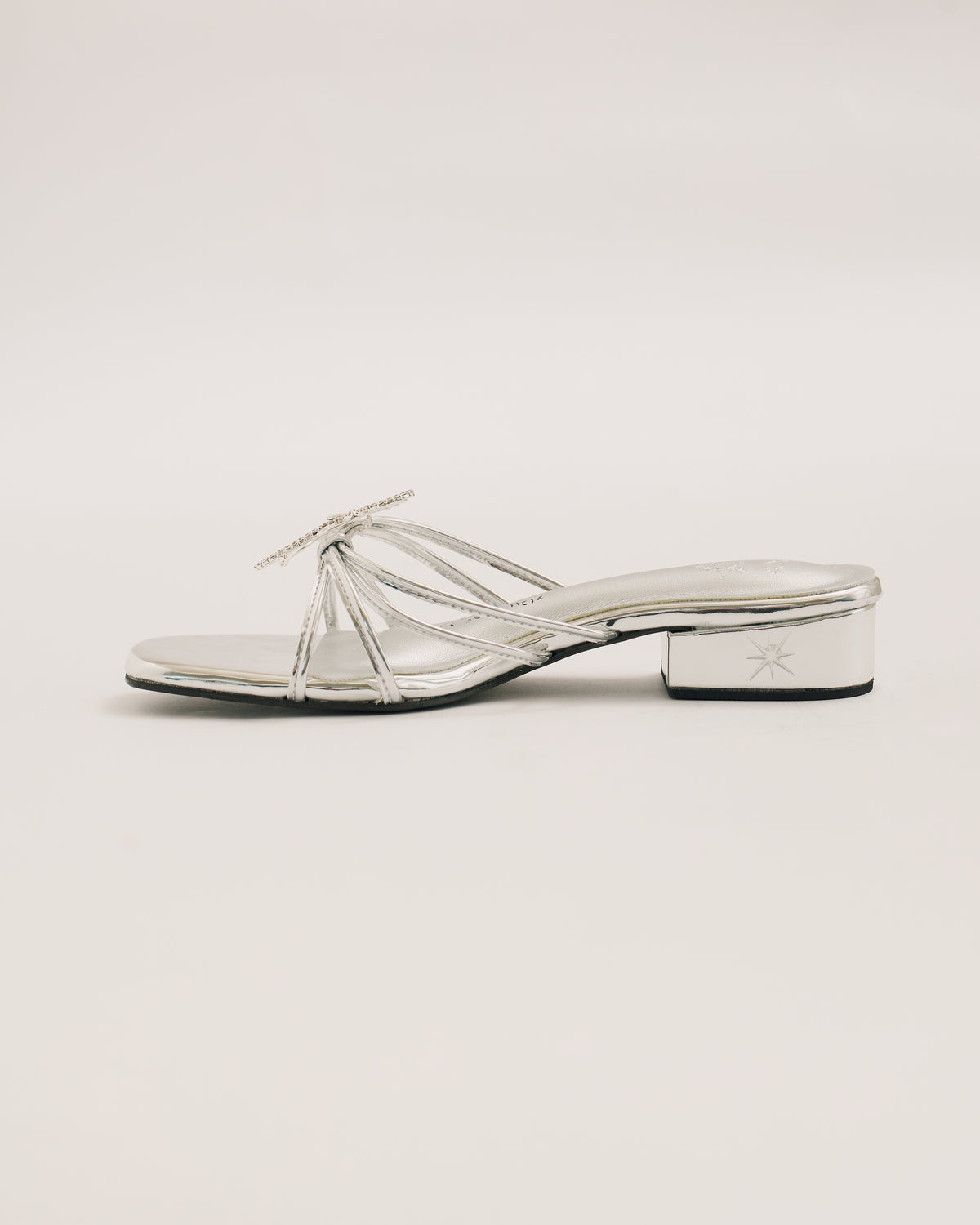 [Pre-Order] Missing Slipper Collection - Magic Mirror